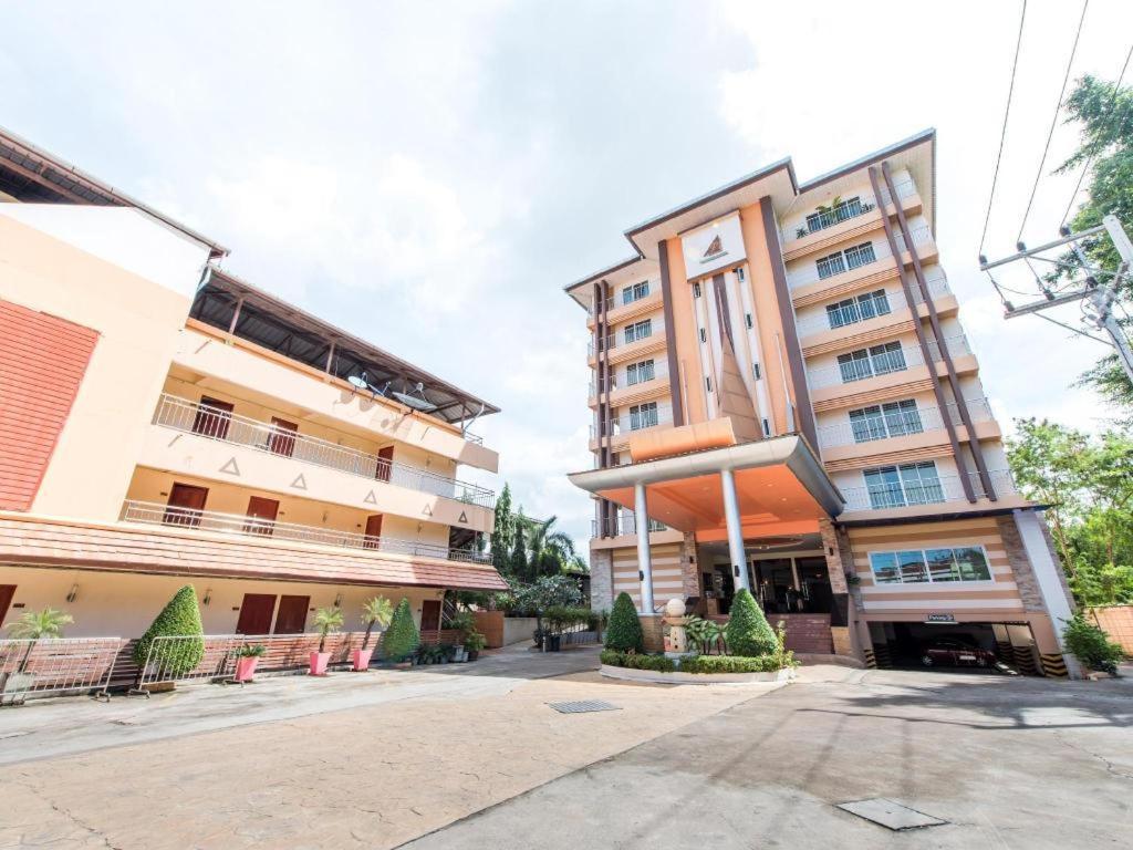 สยาม แพลตินัม พัทยา Hotel Pattaya ภายนอก รูปภาพ