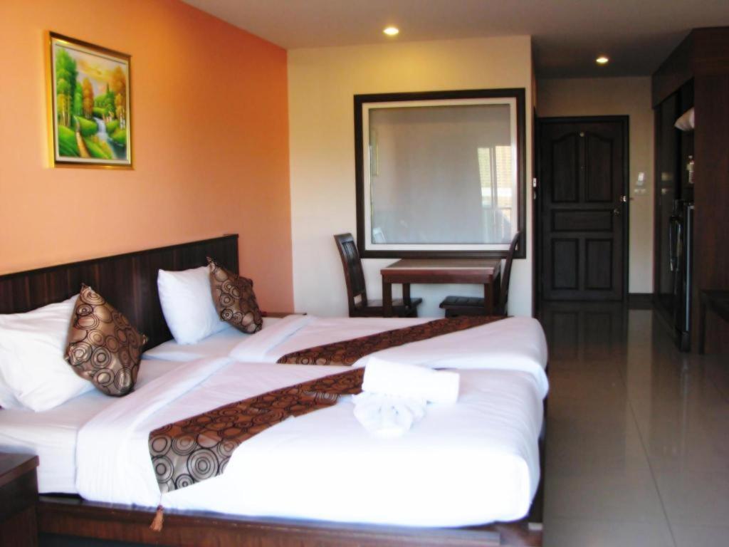 สยาม แพลตินัม พัทยา Hotel Pattaya ภายนอก รูปภาพ
