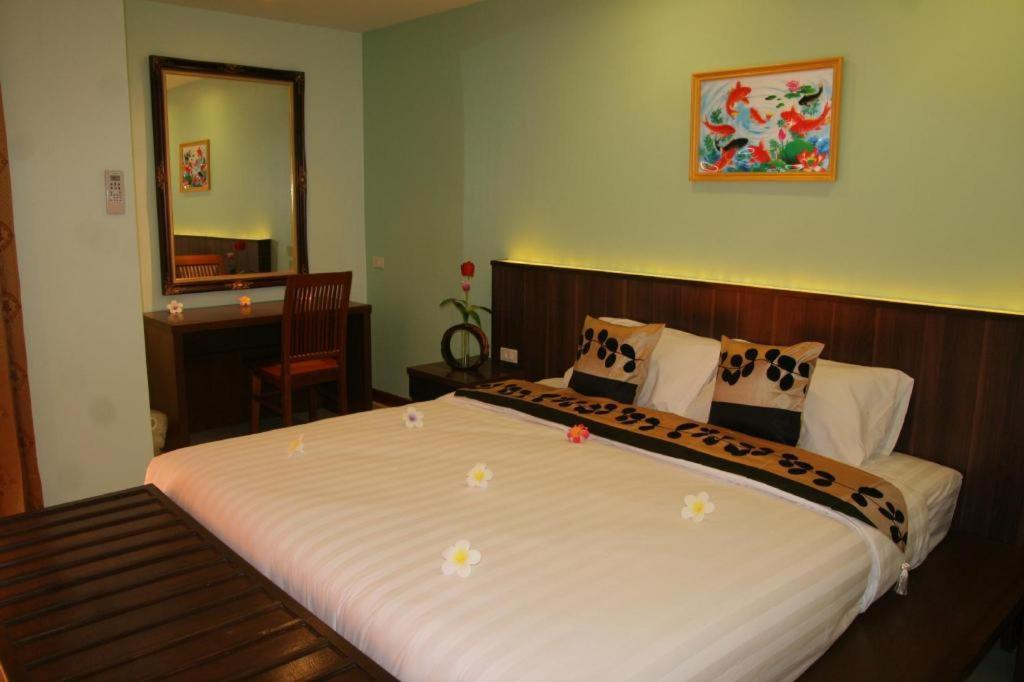 สยาม แพลตินัม พัทยา Hotel Pattaya ภายนอก รูปภาพ