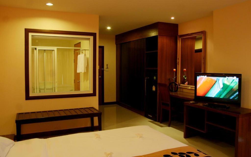 สยาม แพลตินัม พัทยา Hotel Pattaya ภายนอก รูปภาพ