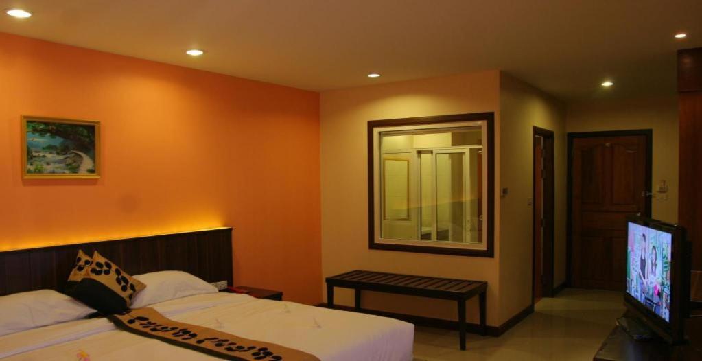สยาม แพลตินัม พัทยา Hotel Pattaya ภายนอก รูปภาพ