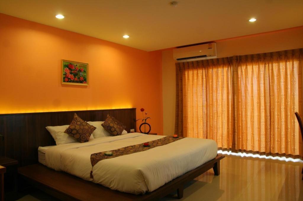 สยาม แพลตินัม พัทยา Hotel Pattaya ภายนอก รูปภาพ
