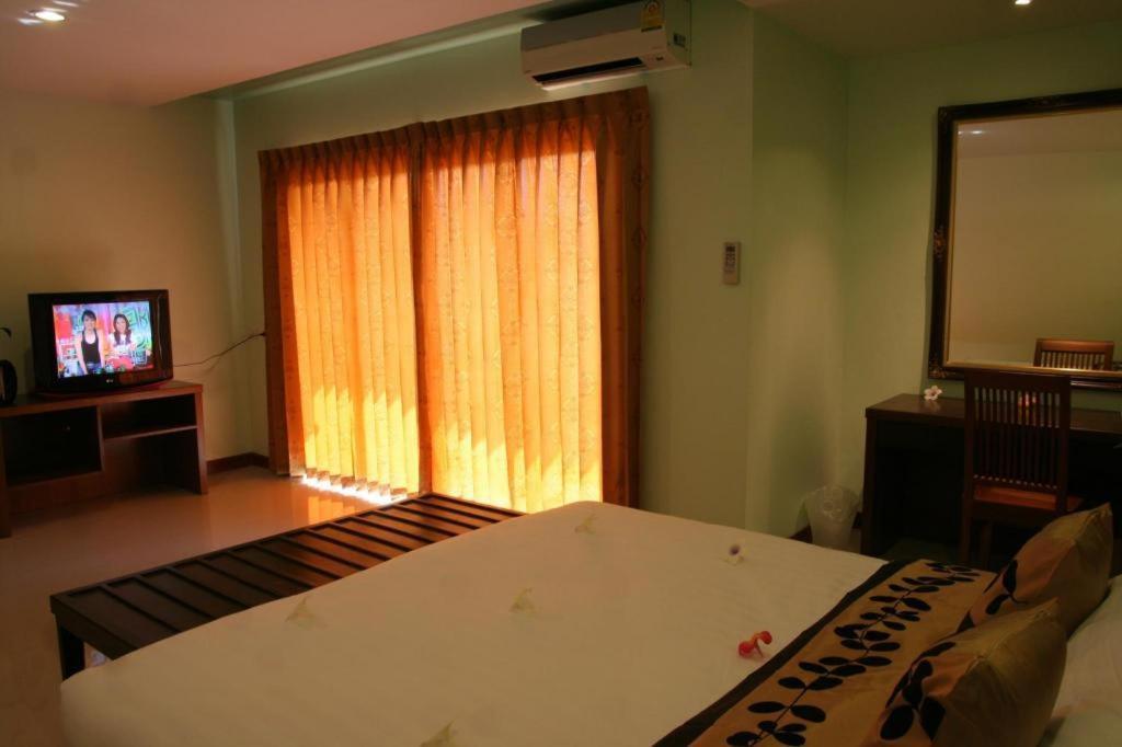 สยาม แพลตินัม พัทยา Hotel Pattaya ภายนอก รูปภาพ