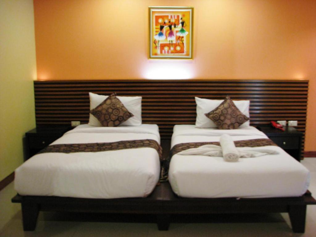 สยาม แพลตินัม พัทยา Hotel Pattaya ภายนอก รูปภาพ